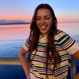 Meet your Posher, Alexandra